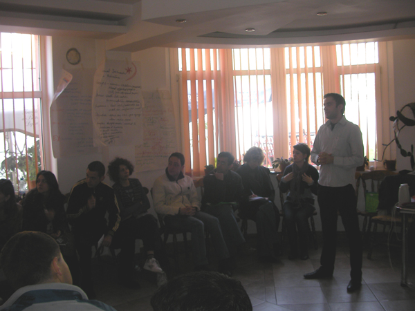 Training ENGAGEMENT with international participants in Craiova, Romania, addressing the problem of gipsies in Europe